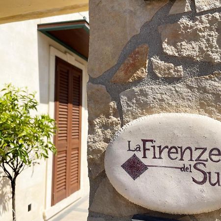 La Firenze Del Sud Bed & Breakfast Lecce Bagian luar foto