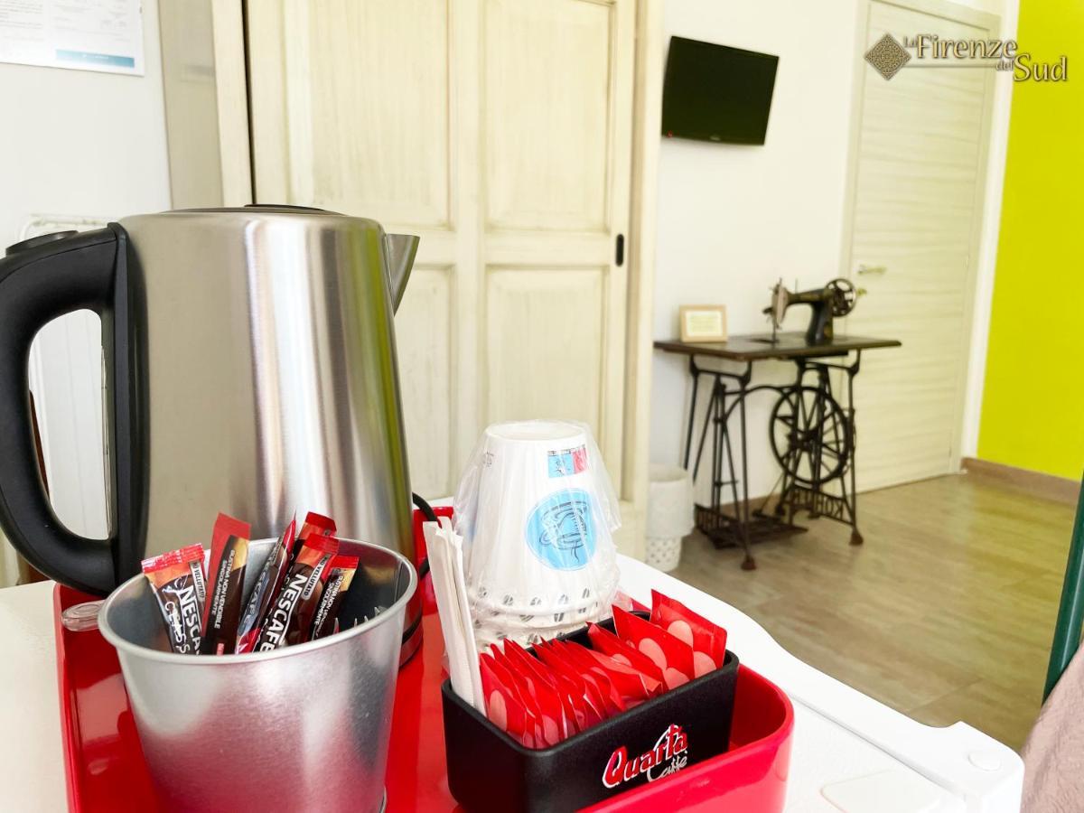 La Firenze Del Sud Bed & Breakfast Lecce Bagian luar foto