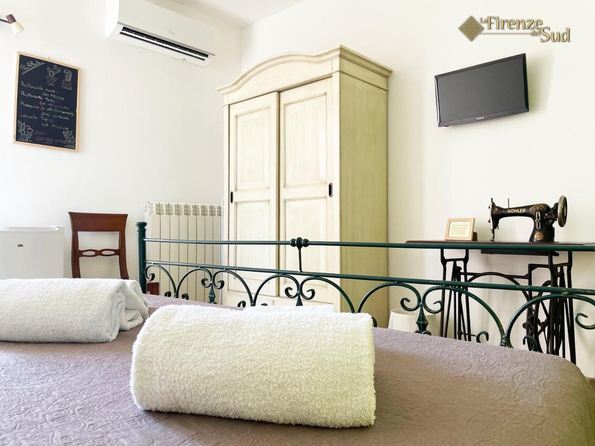 La Firenze Del Sud Bed & Breakfast Lecce Bagian luar foto